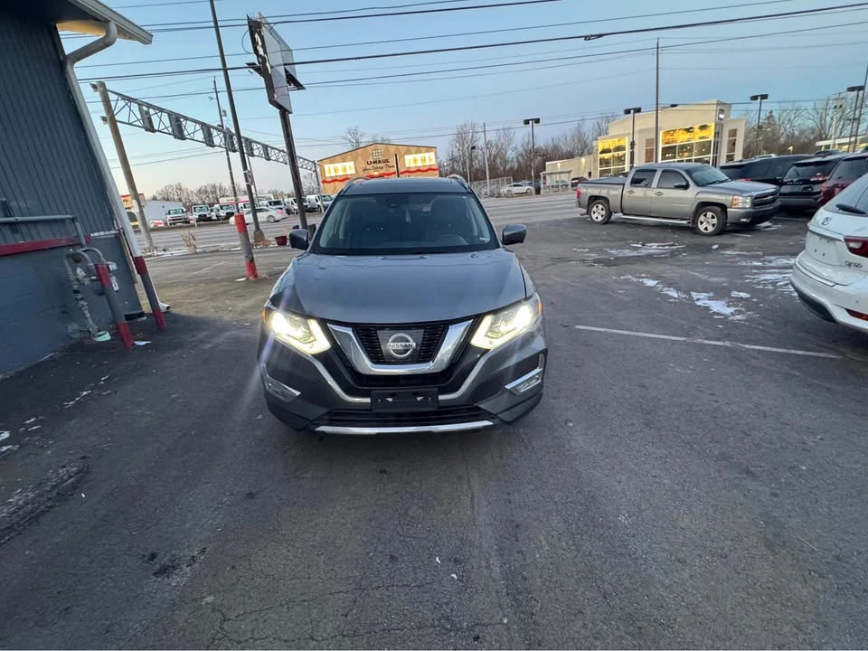 2017 Nissan Rogue - Image 17 of 20