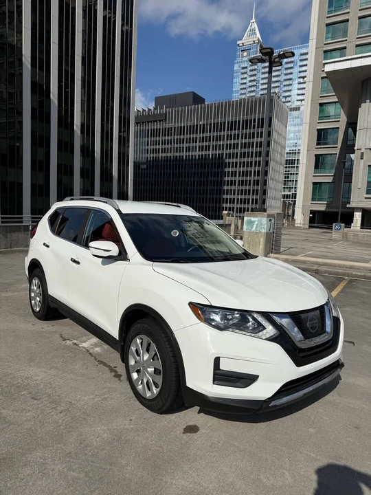 2017 Nissan Rogue - Image 3 of 20