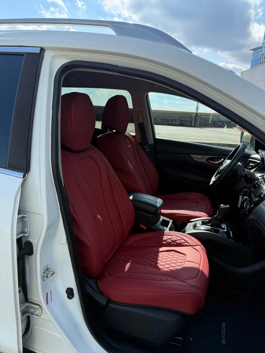 2017 Nissan Rogue - Image 9 of 11