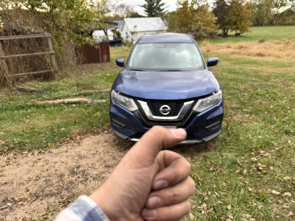 2017 Nissan Rogue - Image 3 of 5