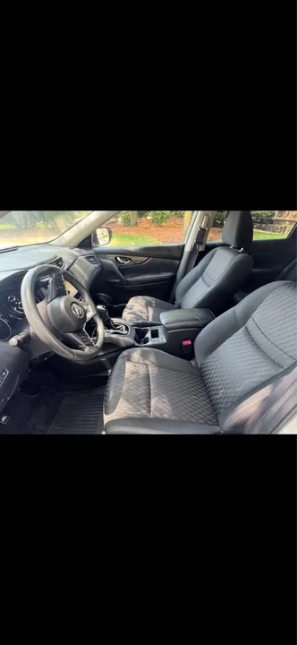 2017 Nissan Rogue - Image 12 of 18