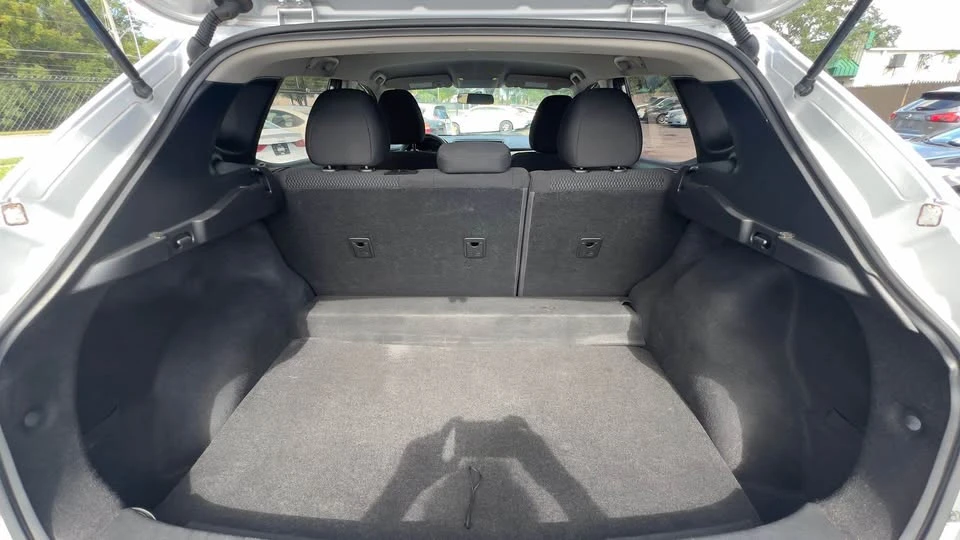 2017 Nissan Rogue - Image 10 of 10