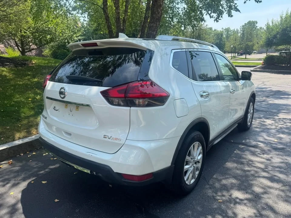 2017 Nissan Rogue - Image 3 of 20