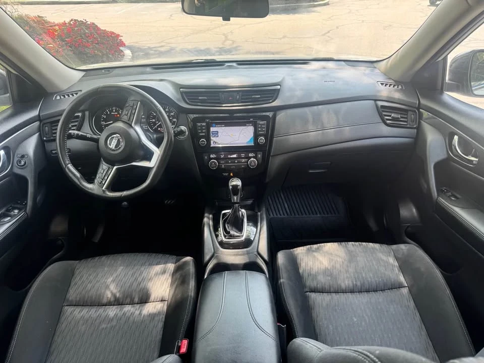 2017 Nissan Rogue - Image 19 of 20