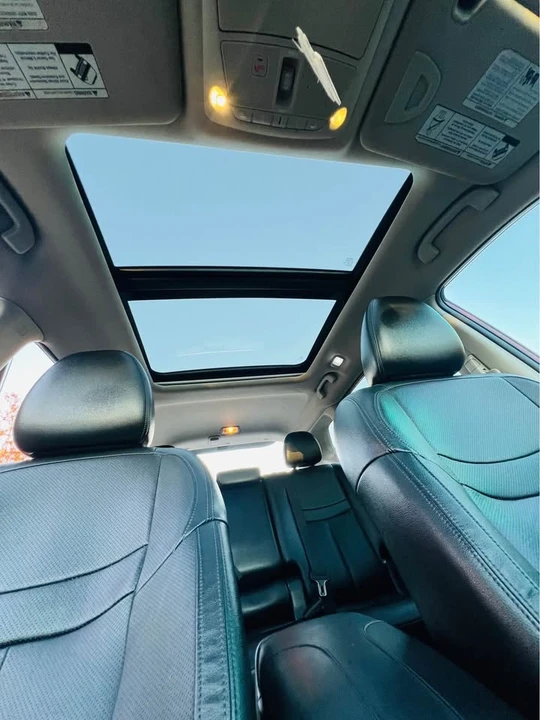 2017 Nissan Rogue - Image 7 of 15