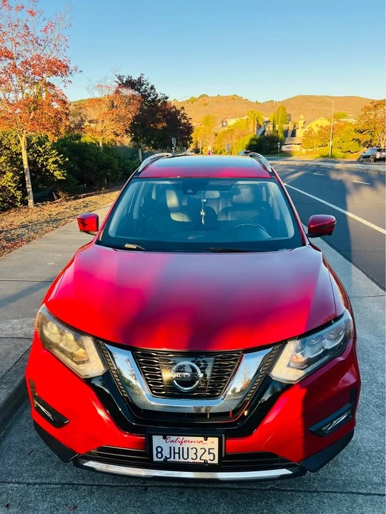 2017 Nissan Rogue - Image 5 of 15
