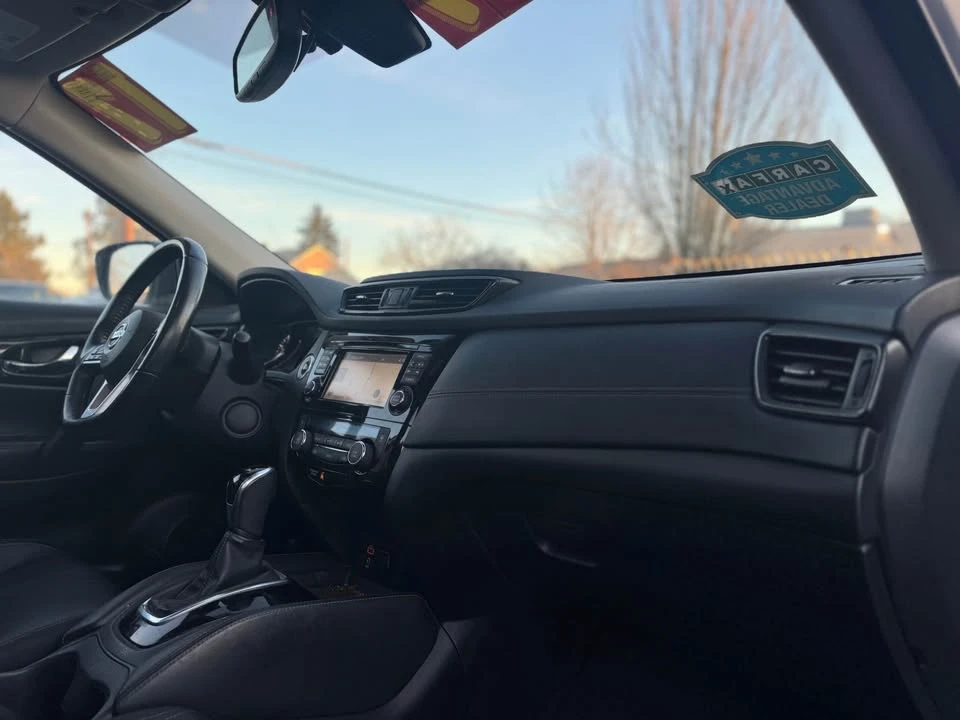 2017 Nissan Rogue - Image 6 of 19