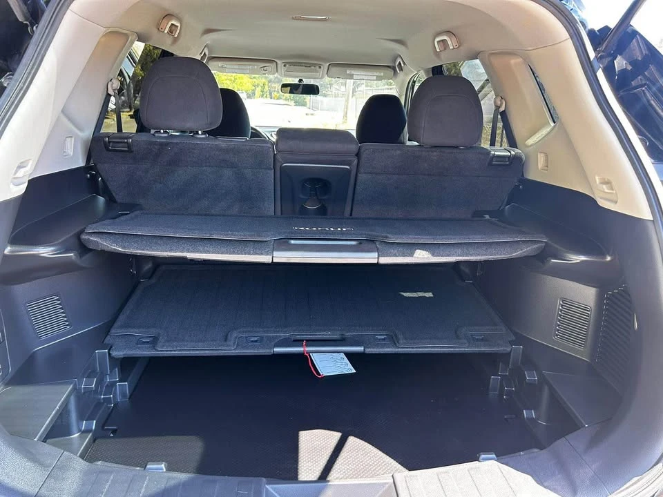 2017 Nissan Rogue - Image 11 of 11