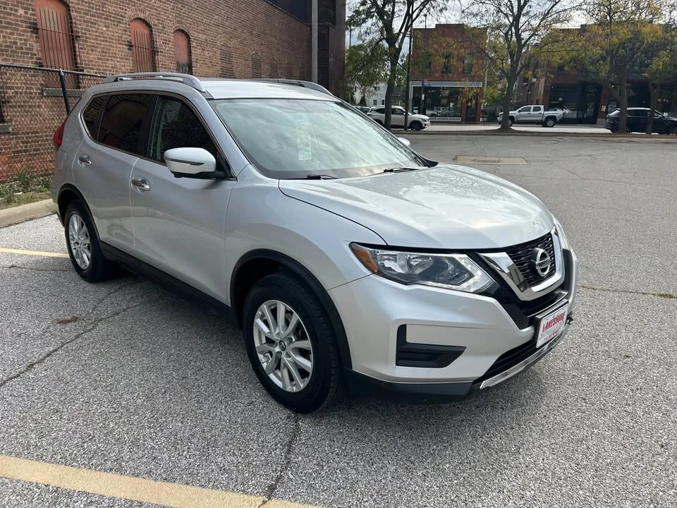 2017 Nissan Rogue - Image 7 of 19