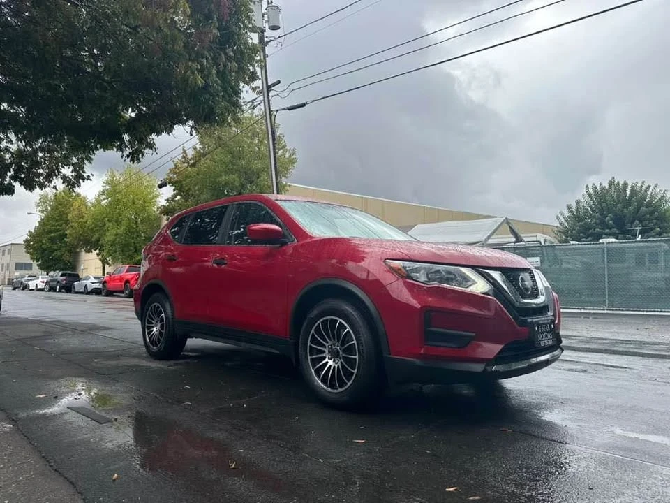 2017 Nissan Rogue - Image 3 of 13