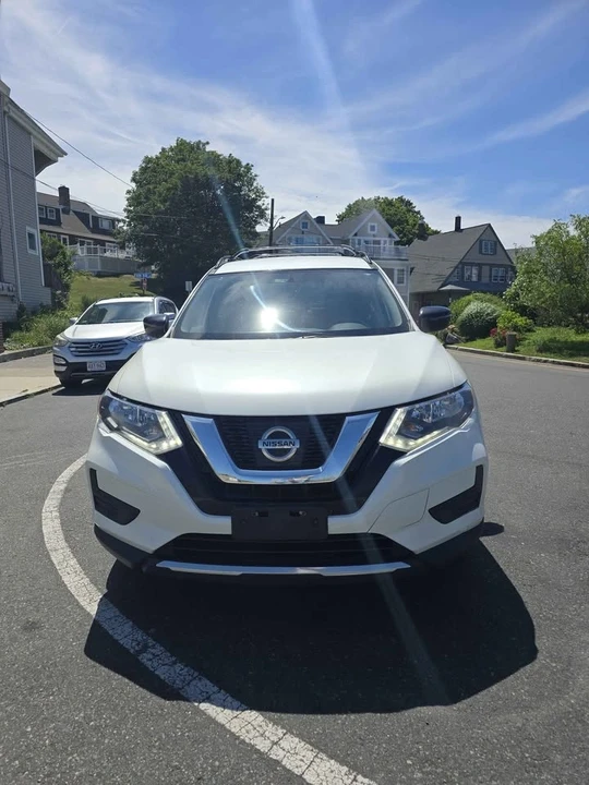 2017 Nissan Rogue - Image 3 of 16