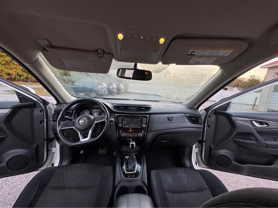 2017 Nissan Rogue - Image 16 of 16
