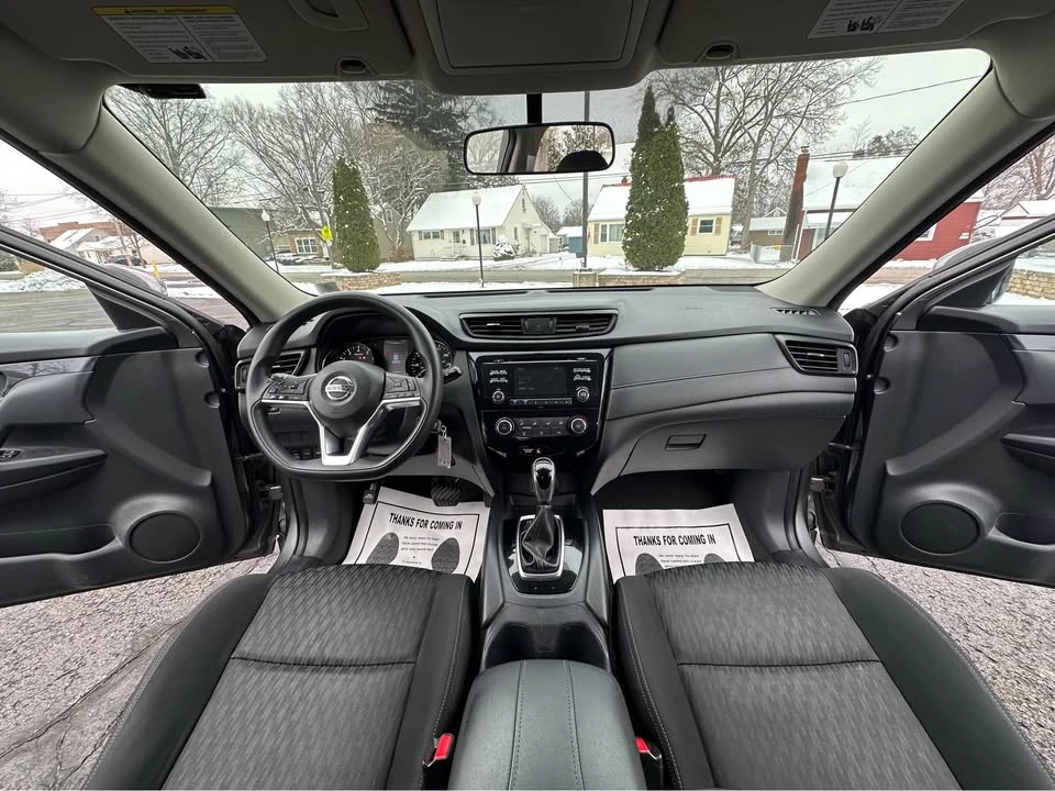 2017 Nissan Rogue - Image 7 of 19