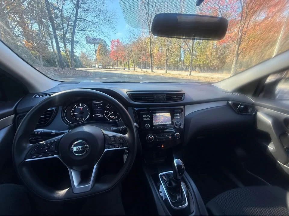 2017 Nissan Rogue - Image 12 of 13