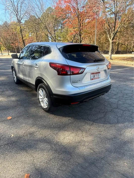 2017 Nissan Rogue - Image 5 of 13