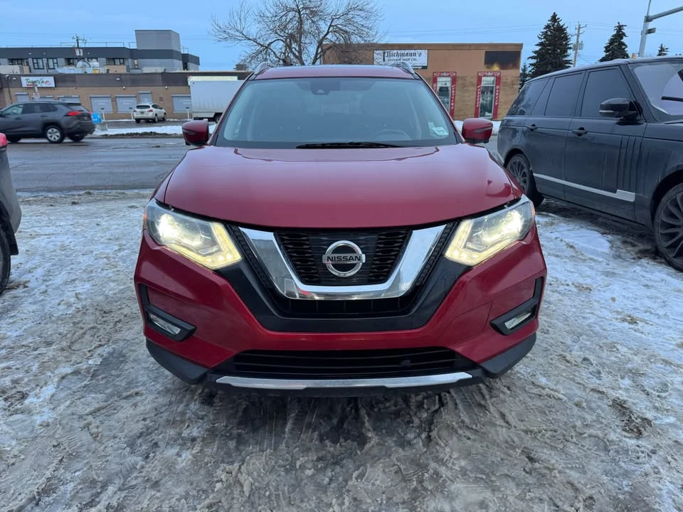 2017 Nissan Rogue - Image 2 of 18