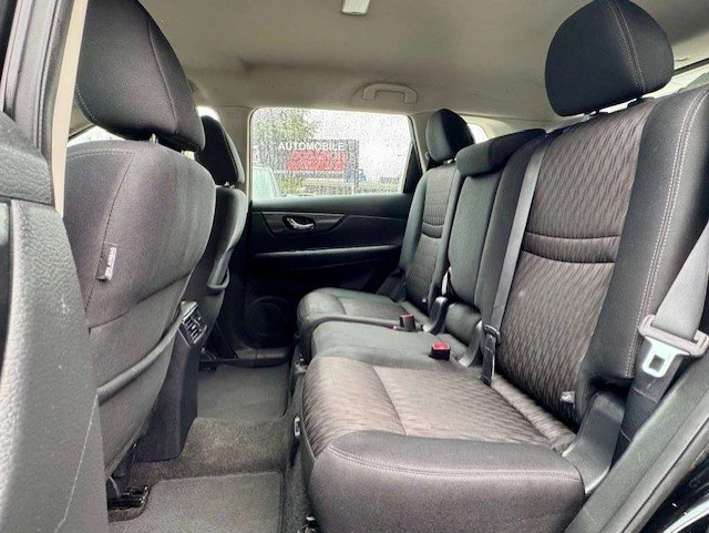 2017 Nissan Rogue - Image 10 of 19