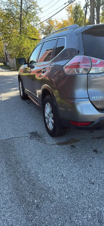 2017 Nissan Rogue - Image 6 of 14