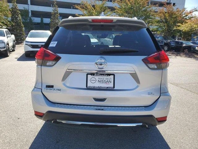 2017 Nissan Rogue - Image 4 of 19