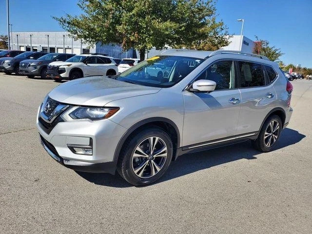 2017 Nissan Rogue - Image 7 of 19