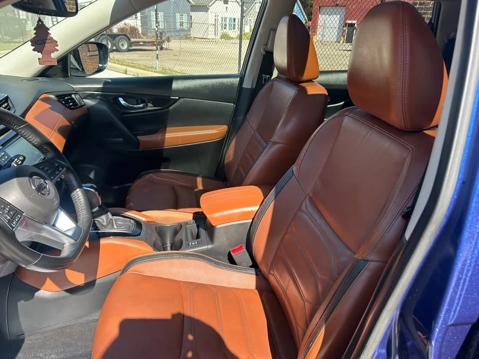 2017 Nissan Rogue - Image 9 of 20