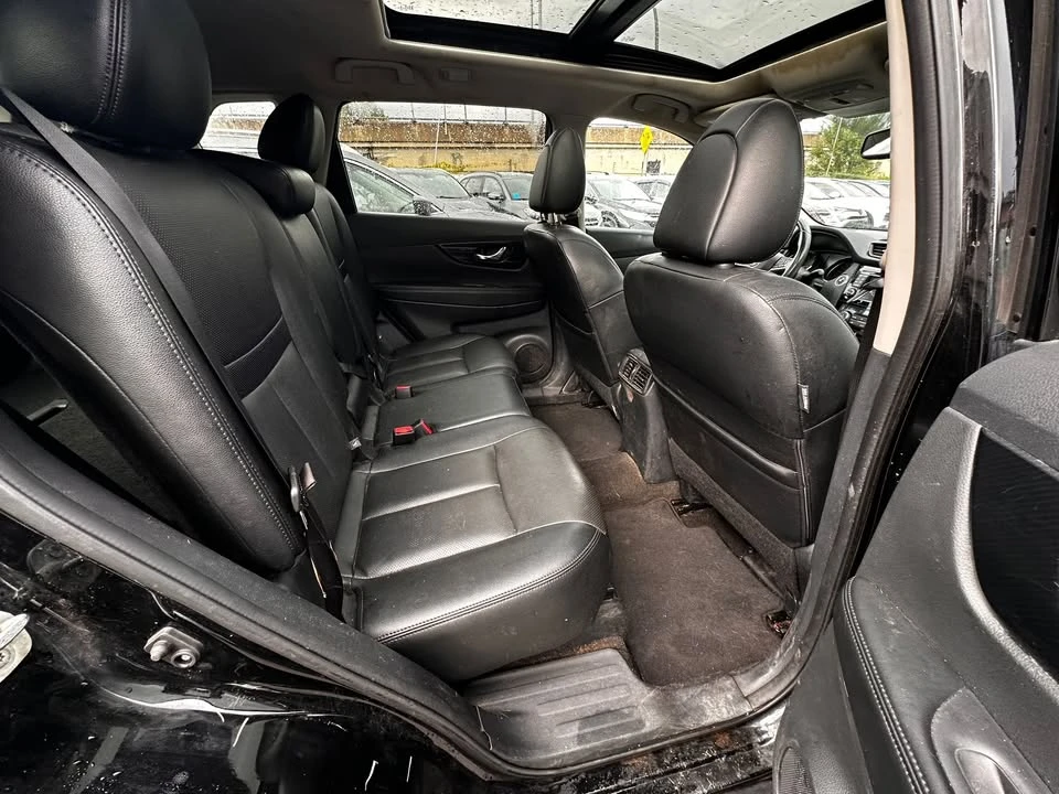2017 Nissan Rogue - Image 18 of 18