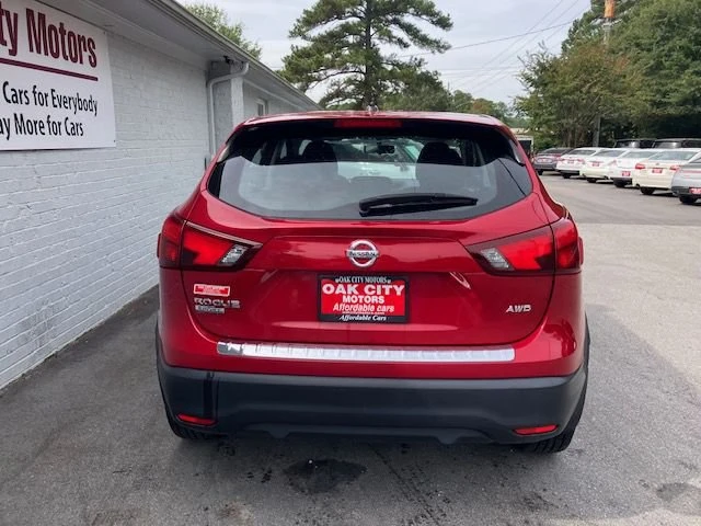 2017 Nissan Rogue - Image 6 of 19