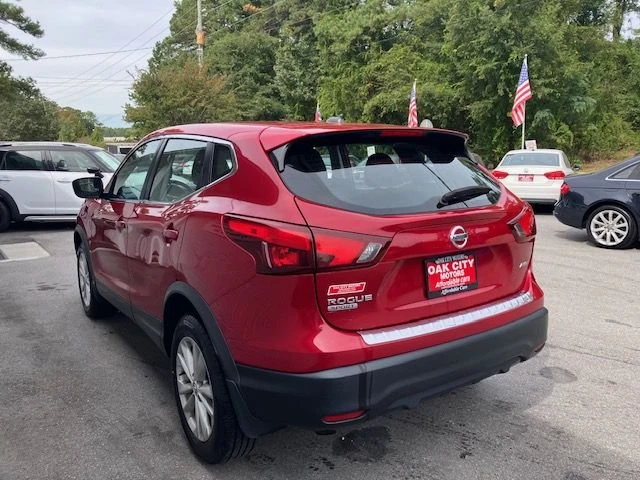 2017 Nissan Rogue - Image 7 of 19