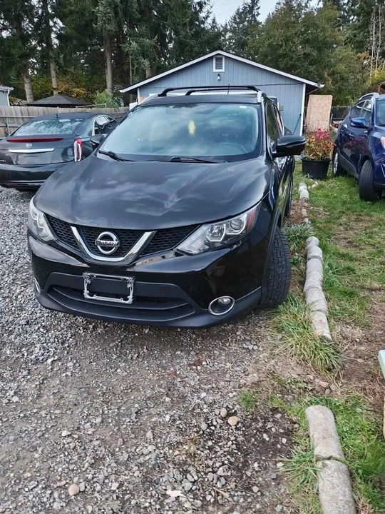 2017 Nissan Rogue - Image 3 of 13