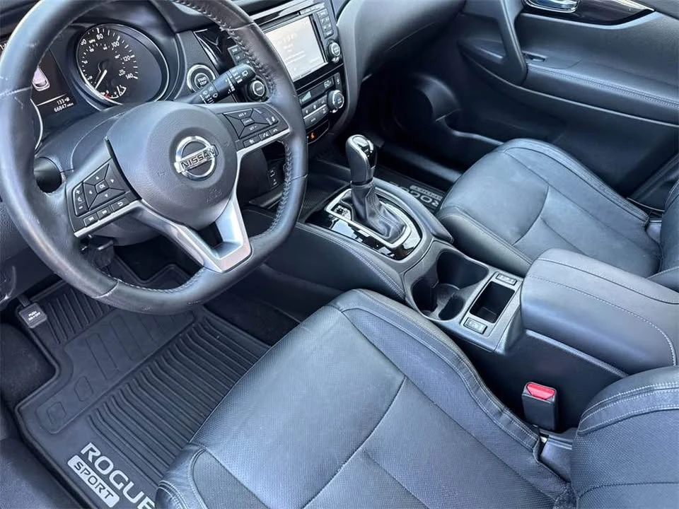 2017 Nissan Rogue - Image 5 of 7