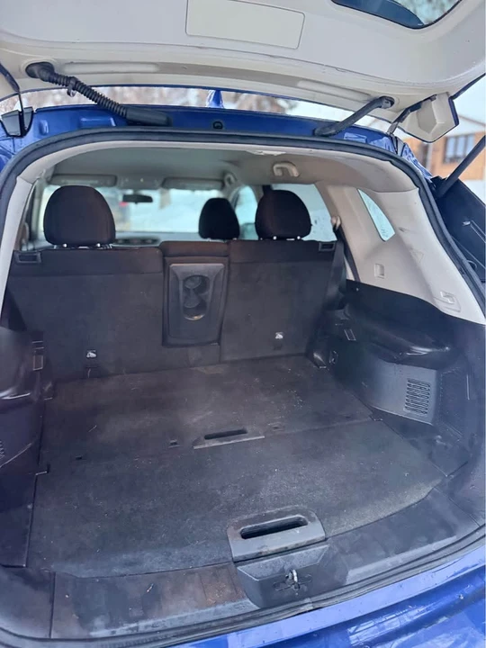 2017 Nissan Rogue - Image 11 of 11
