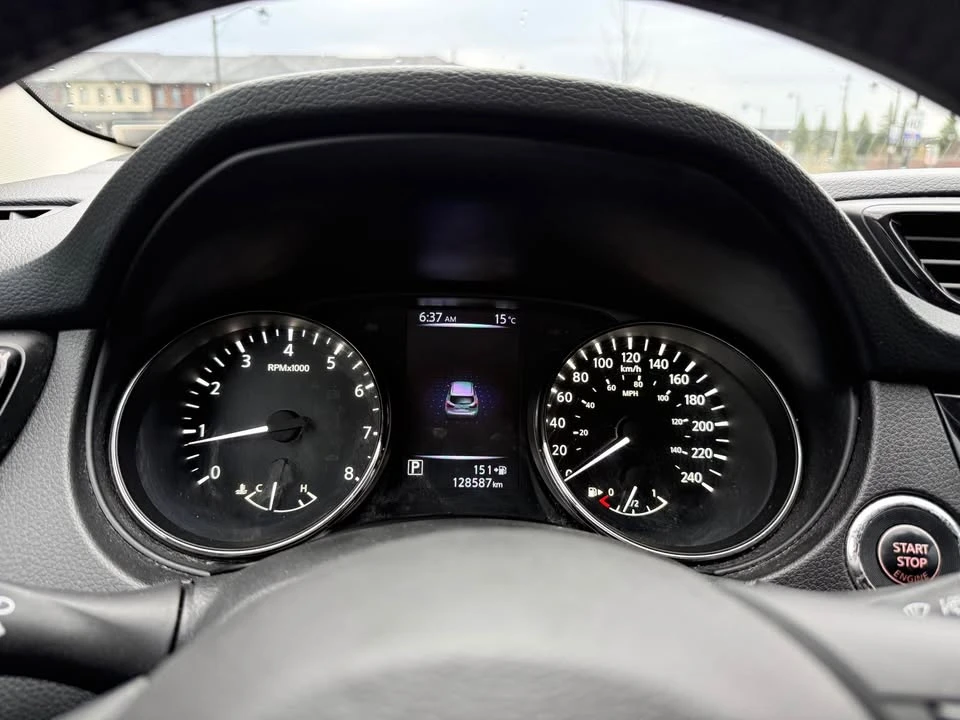 2017 Nissan Rogue - Image 7 of 7