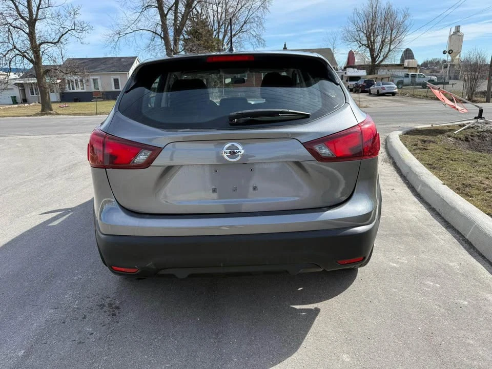 2017 Nissan Rogue - Image 3 of 7