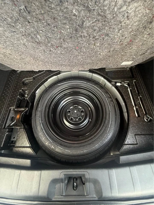 2017 Nissan Rogue - Image 7 of 15