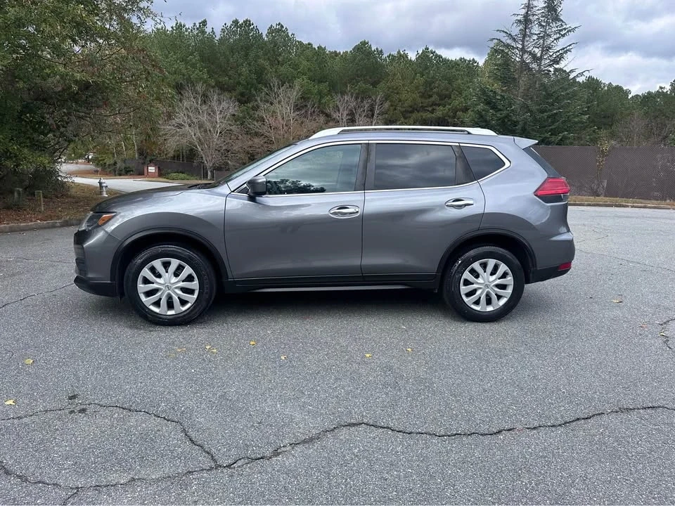 2017 Nissan Rogue - Image 5 of 14