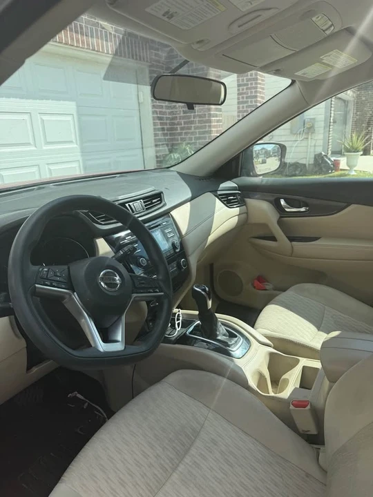 2017 Nissan Rogue - Image 8 of 8