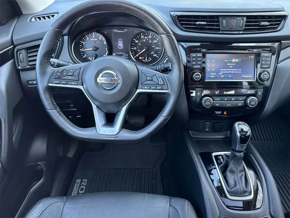 2017 Nissan Rogue - Image 12 of 14