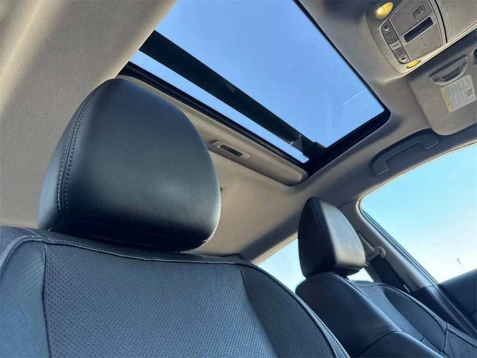 2017 Nissan Rogue - Image 14 of 14