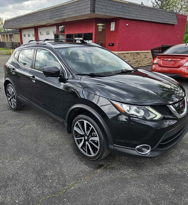 2017 Nissan Rogue - Image 7 of 12