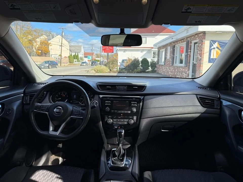 2017 Nissan Rogue - Image 3 of 19