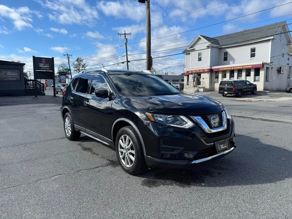 2017 Nissan Rogue - Image 4 of 19