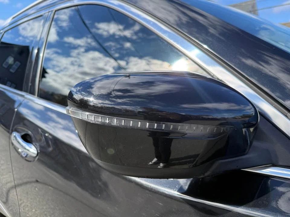 2017 Nissan Rogue - Image 13 of 19