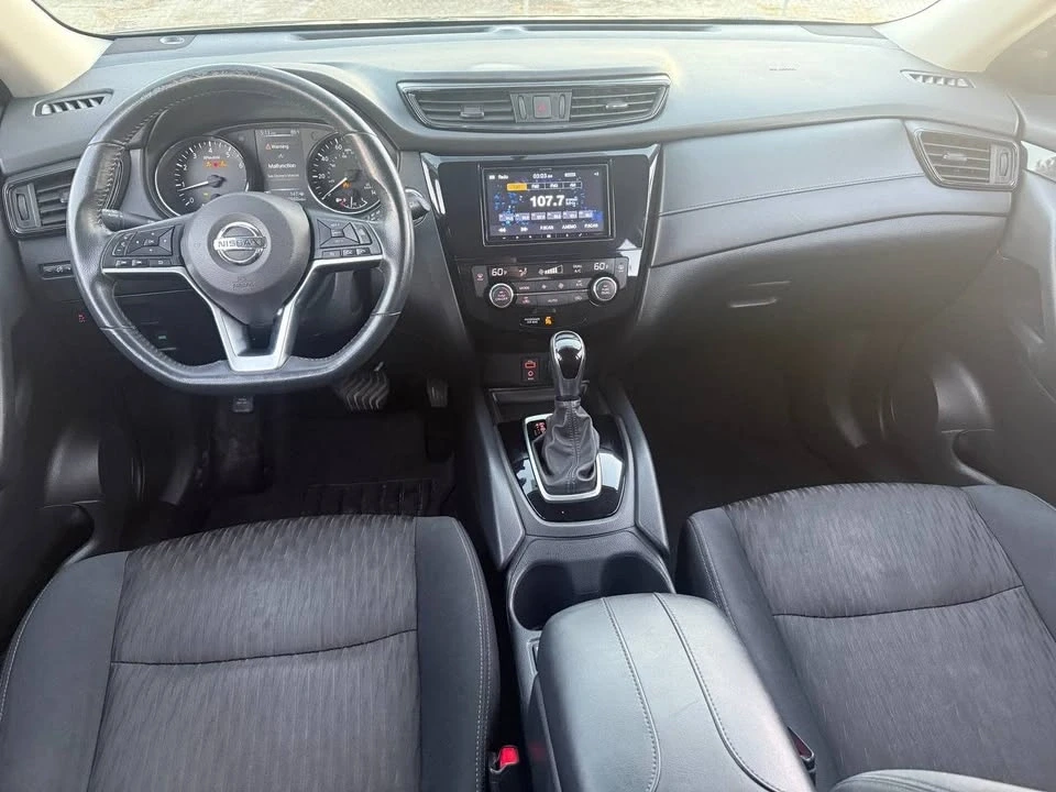2017 Nissan Rogue - Image 13 of 19