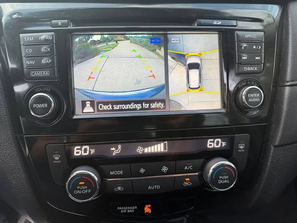 2017 Nissan Rogue - Image 14 of 19