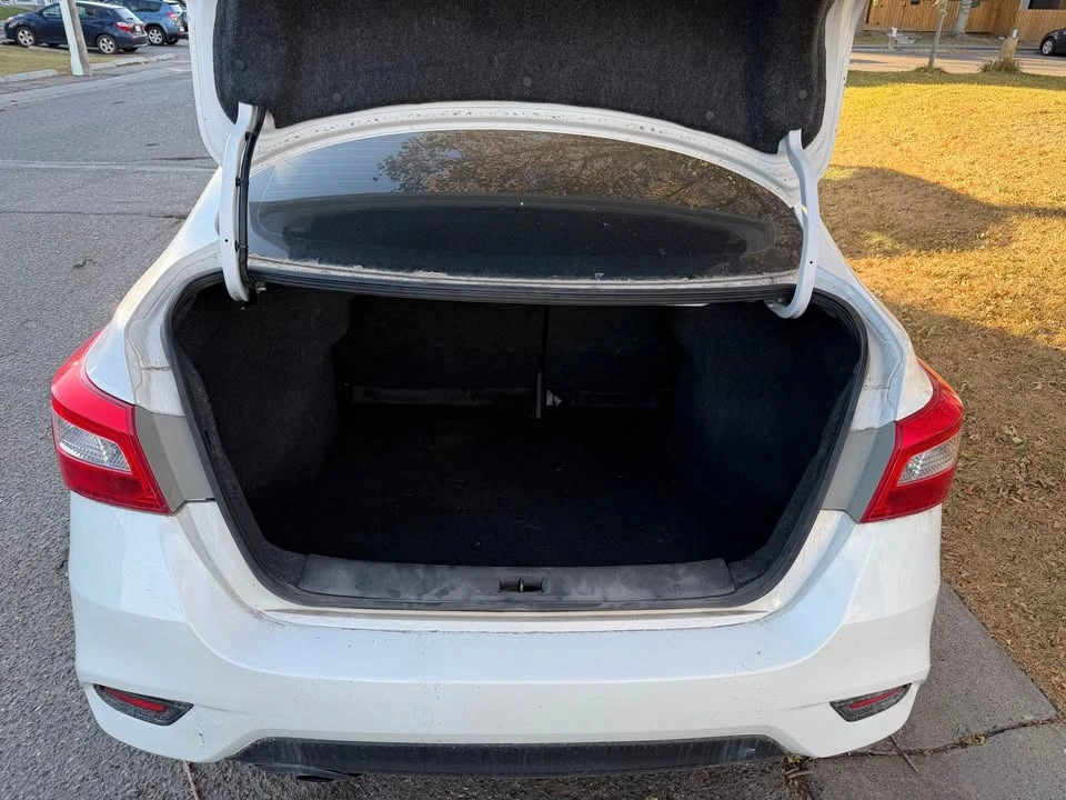 2017 Nissan Sentra 7th Gen - Image 8 of 9