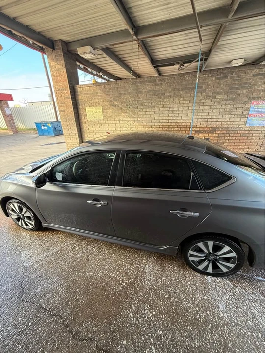 2017 Nissan Sentra 7th Gen - Image 2 of 10