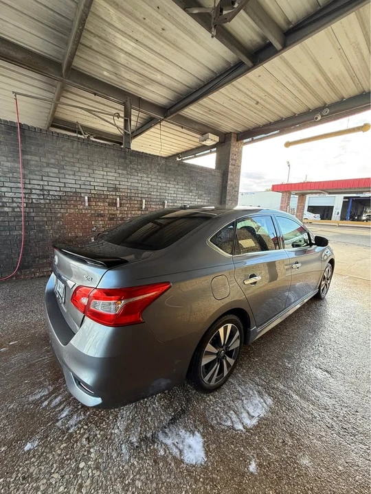 2017 Nissan Sentra 7th Gen - Image 5 of 10