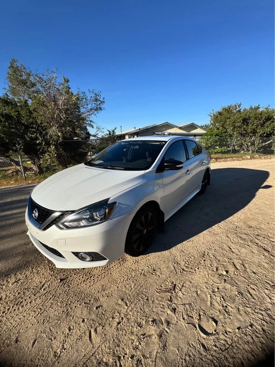 2017 Nissan Sentra 7th Gen - Image 16 of 19