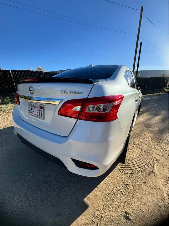 2017 Nissan Sentra 7th Gen - Image 13 of 19