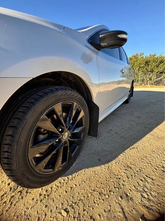 2017 Nissan Sentra 7th Gen - Image 12 of 19
